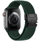 Bracelet Apple Watch en nylon tressé vert foncé, élastique et réglable – compatible Series et Ultra.